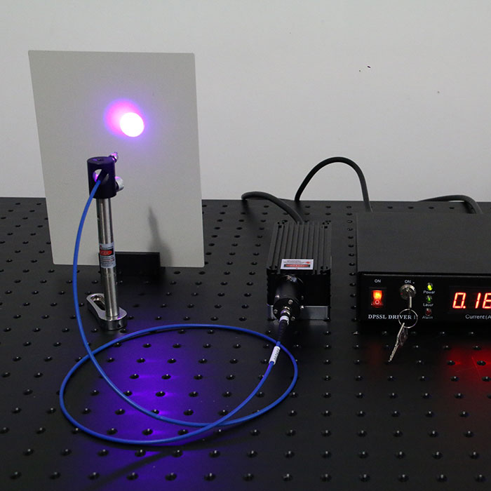 Fiber coupling for 442nm 4W blue laser source CW & 변조 레이저